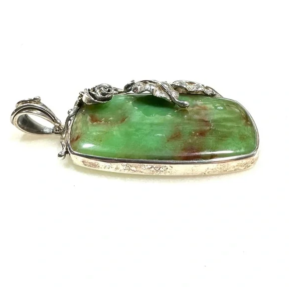 Artisan Green Jasper Sterling Silver Pendant with Hand-forged Rose and Leaves - Picture 5 of 15